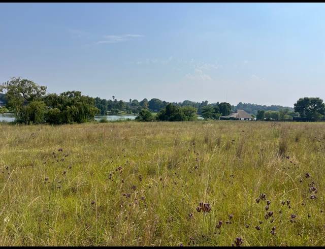 108,000M² VACANT LAND FOR SALE IN WONDERWATER